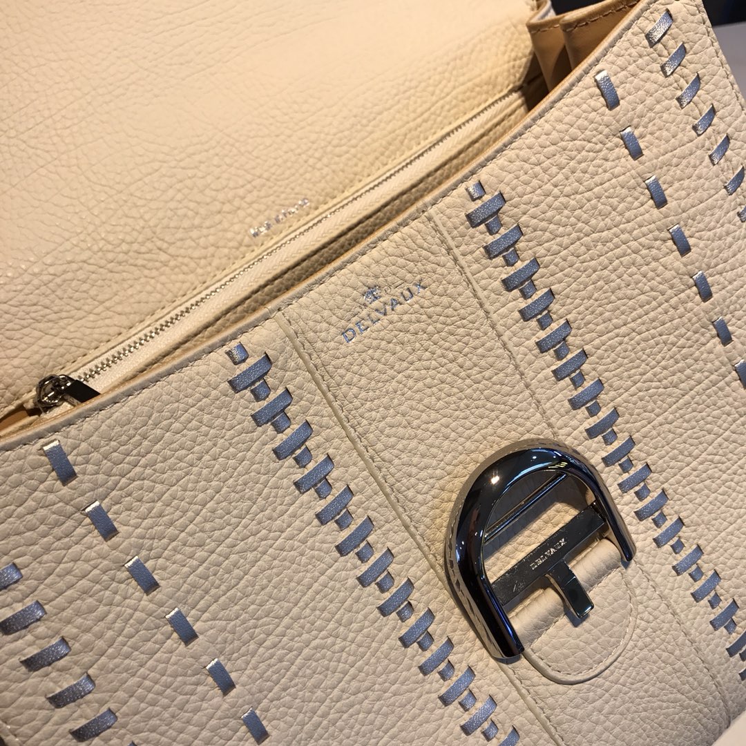 델보 천연 가죽 꼬임 디자인 28 cm 가방 상세 이미지 7