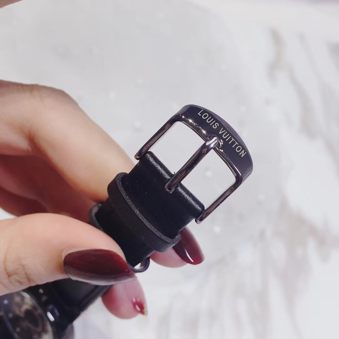 Louis Vuitton’s Quibble Watch: Fashionable Display of Endless Tenderness and Beauty - 图片 5