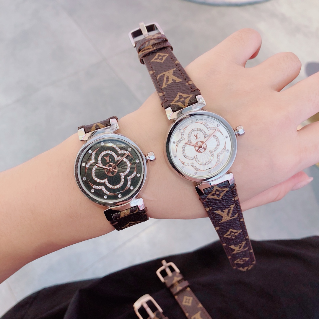 “Louis Vuitton Girl’s Wristwatch and Bag Collection: Elegant, Versatile, Swiss-Made Luxury Accessories” - 图片 7