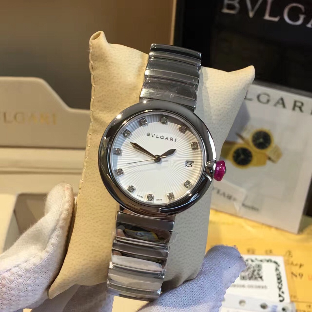 Bvlgari Lvcea Silver case, bezel, white dial, silver bracelet 33mm Women's Automatic