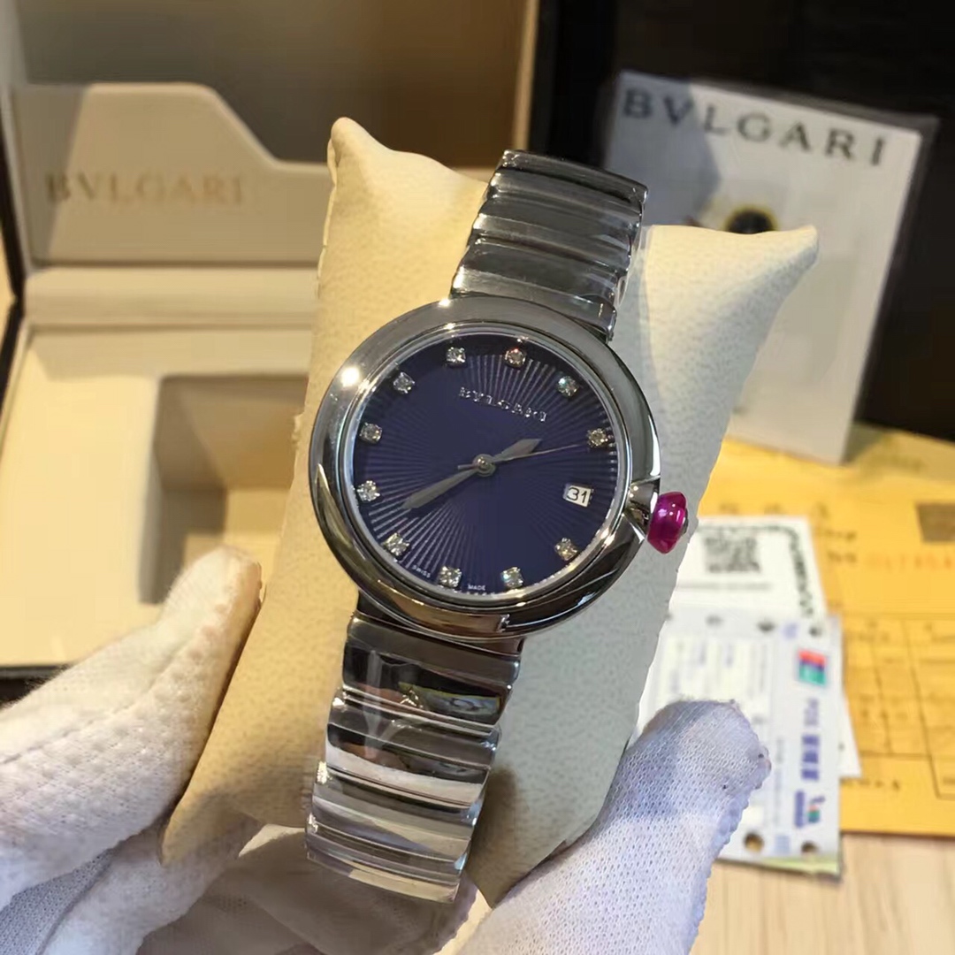 Bvlgari Lvcea Silver case, bezel, white dial, silver bracelet 33mm Women's Automatic
