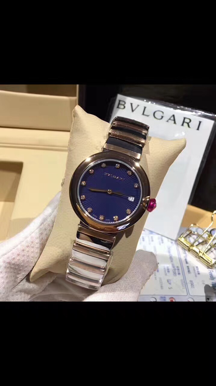 Bvlgari Lvcea stainless steel case and bracelet, silver dial 33mm Women's Quartz
