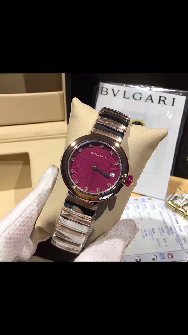 Bvlgari Lvcea stainless steel case and bracelet, silver dial 33mm Women's Quartz