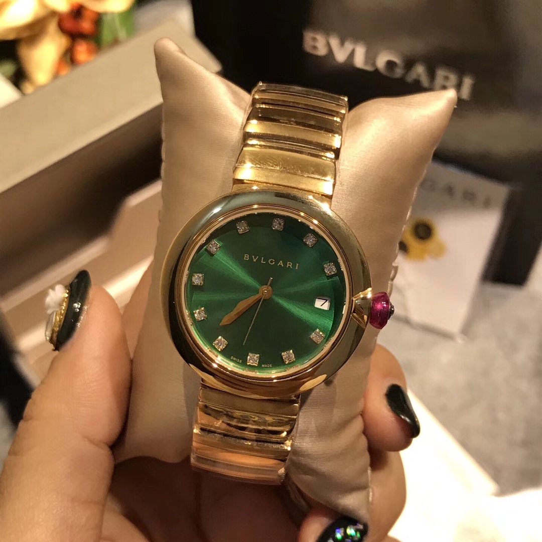 Bvlgari Lvcea gold case and bracelet, white dial, gold bezel 33mm Women's Automatic
