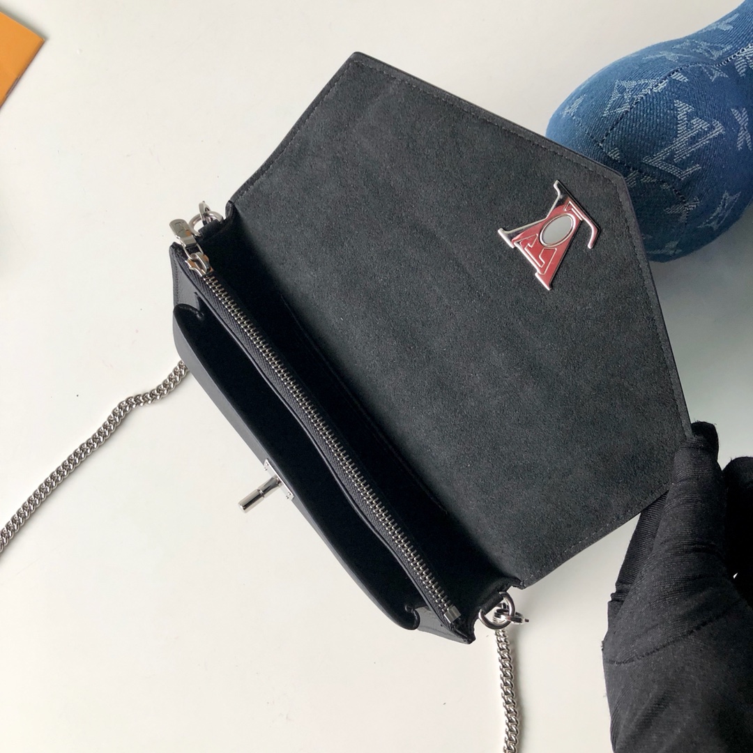 LV M63471 MYLOCKME POCHETTE 链条包