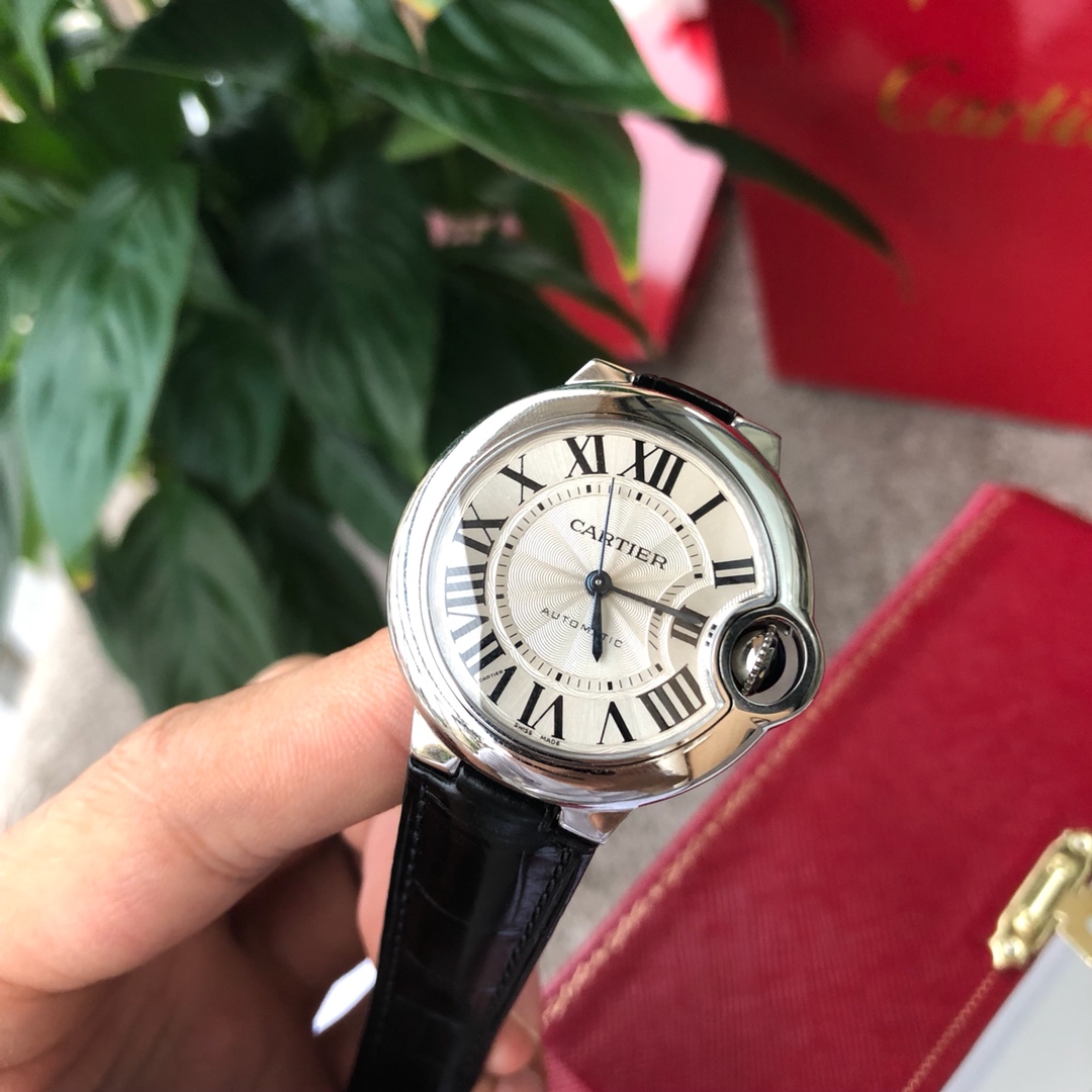 Lacoste 美洲鳄鱼皮款卡家蓝气球系列 女款36mm、33mm机械到货 配送钢带 机械表相比石英表虽然高端
