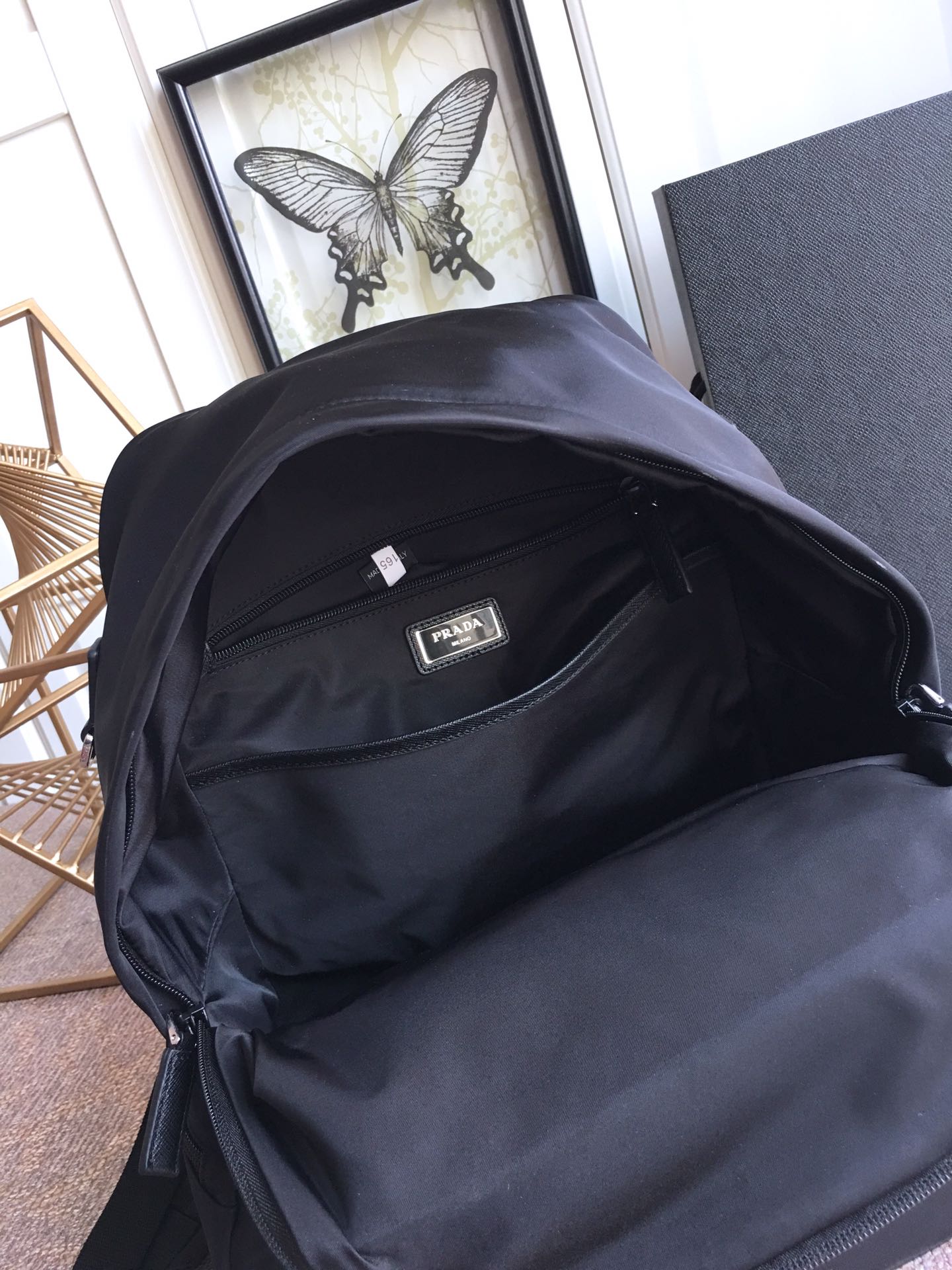 PRADA普拉达尼龙材质双肩背包2VZ025