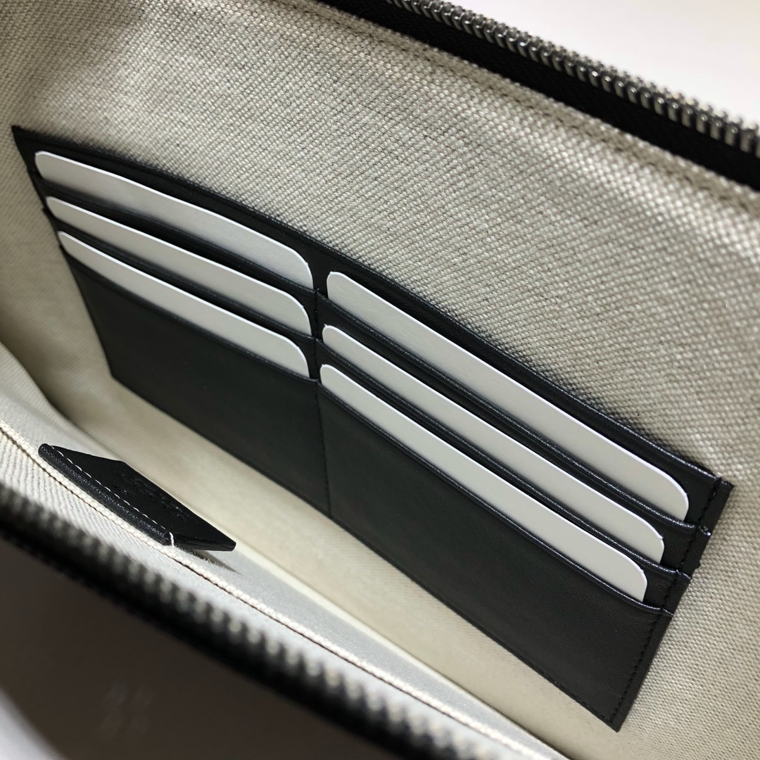 GUCCI古驰蜜蜂图案手拿包473904