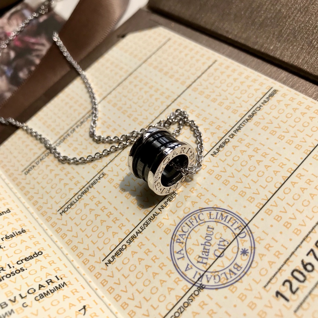 1536152338 3013803930 3