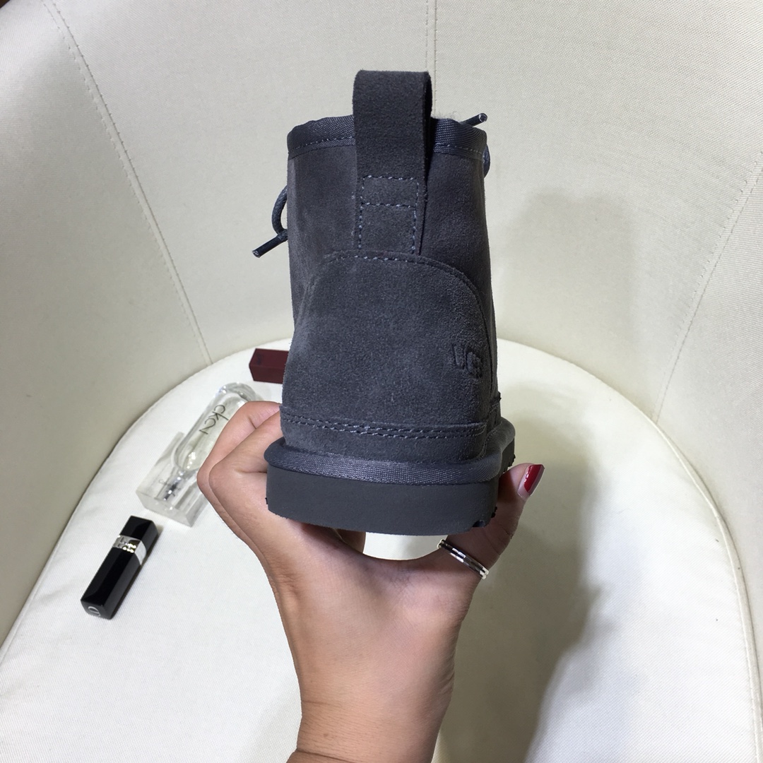 UGG3236 经典情侣👫靴，情侣必备之靴🎁 不是一般市场仿货可比的 [玫瑰]鞋面为🐑 澳洲进口A级防水