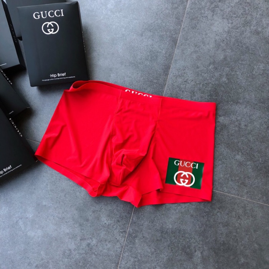  GUCCI 古奇！时尚男士内裤 经典款！采用无痕拼接 无缝压胶工艺 高档羊奶丝材质 轻薄透气丝滑 无束