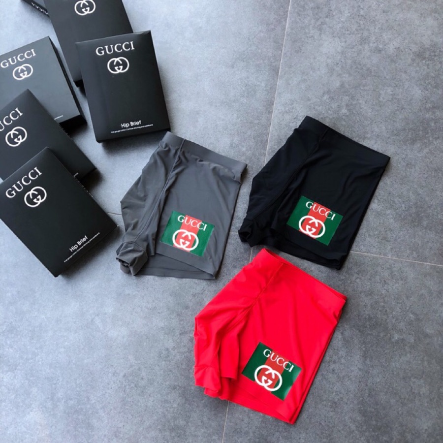  GUCCI 古奇！时尚男士内裤 经典款！采用无痕拼接 无缝压胶工艺 高档羊奶丝材质 轻薄透气丝滑 无束