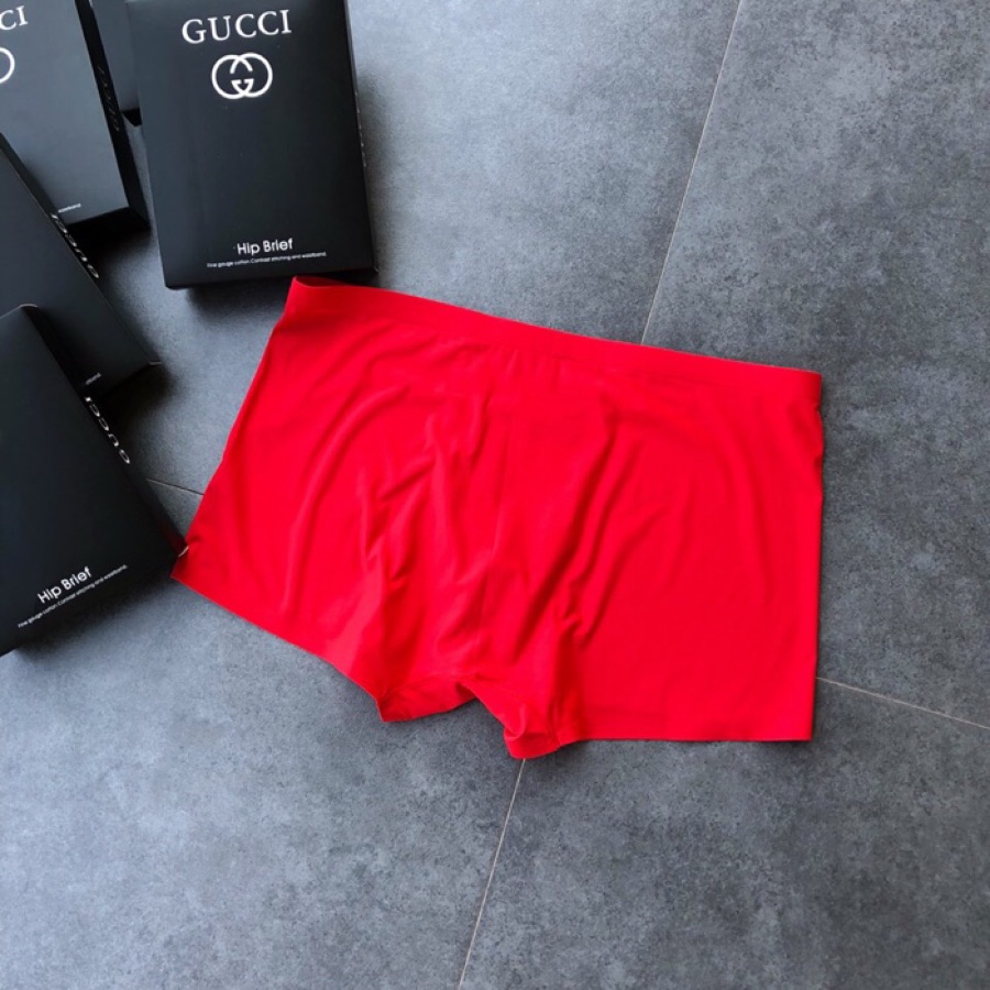  GUCCI 古奇！时尚男士内裤 经典款！采用无痕拼接 无缝压胶工艺 高档羊奶丝材质 轻薄透气丝滑 无束