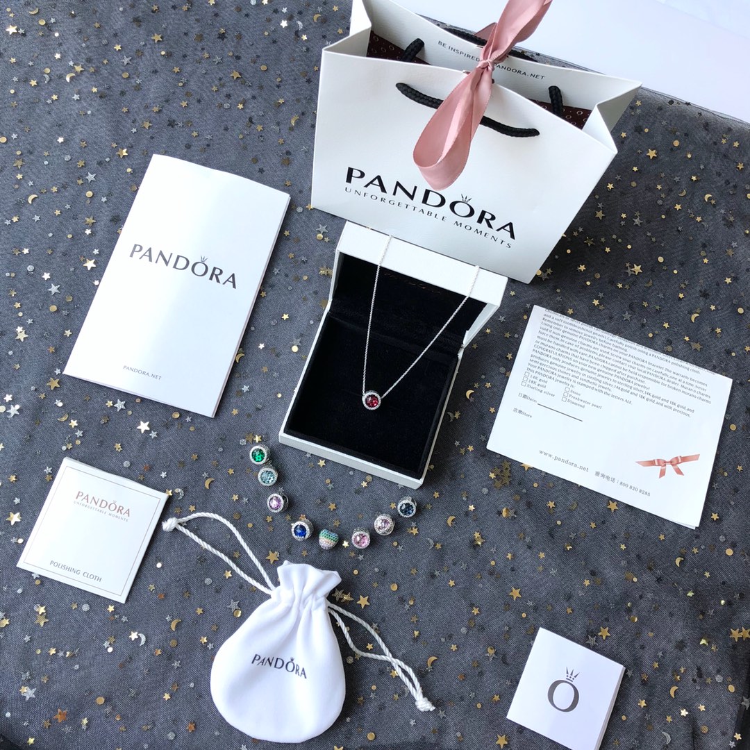 NO:103667,Pandora necklace, first-hand supply, perfect quality [Strong] Bracelets made of silver have a shining metal texture. They can be worn alone, or worn with strings, or mixed with other styles. Their modern style will make your collection of jewelry look brand new. Use unlimited creative matching, Pandora necklace, necklace19860909潘多拉项链,一手货源 品质完美无可挑剔[强]以银制作而成的手串具有闪耀的金属质感.可单独佩戴,亦可搭配串饰,或与其他款式叠戴混搭.其现代格调将令您的典藏珠宝焕然一新.发挥无限的创意配搭,潘多拉项链,necklace,Jewelry