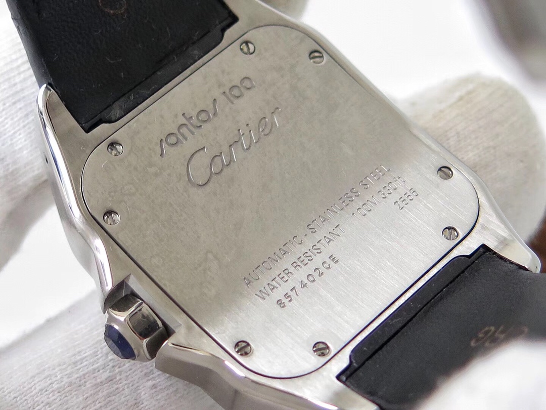 Cartier 女表推荐Santos 100女款 代用级盘面和指针 最佳异型表壳 抛光拉丝分割点和 完全吻合