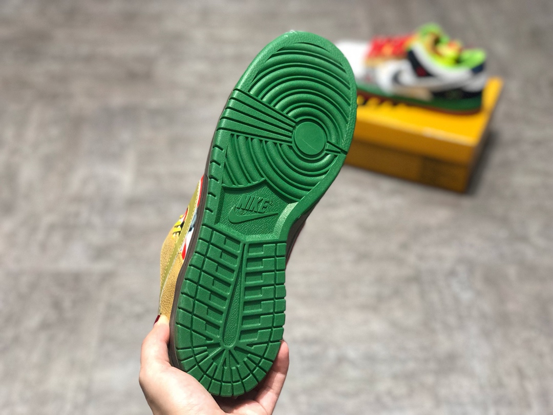 175Nike SB “What the Dunk” 稀有限定超限量发行了300双”What The Dunk” 318403-141