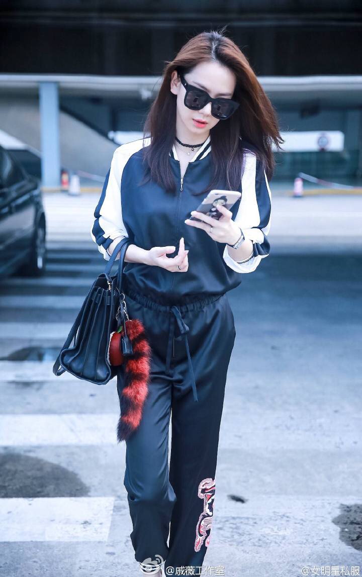 YSL sac de jour 32CM 平纹风琴包 324823黑色