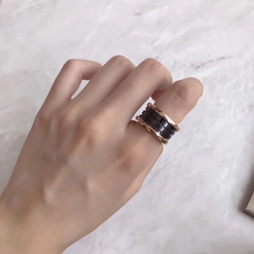 Bvlgari 宝格丽 宽版 陶瓷戒指 玫瑰金、黑陶瓷