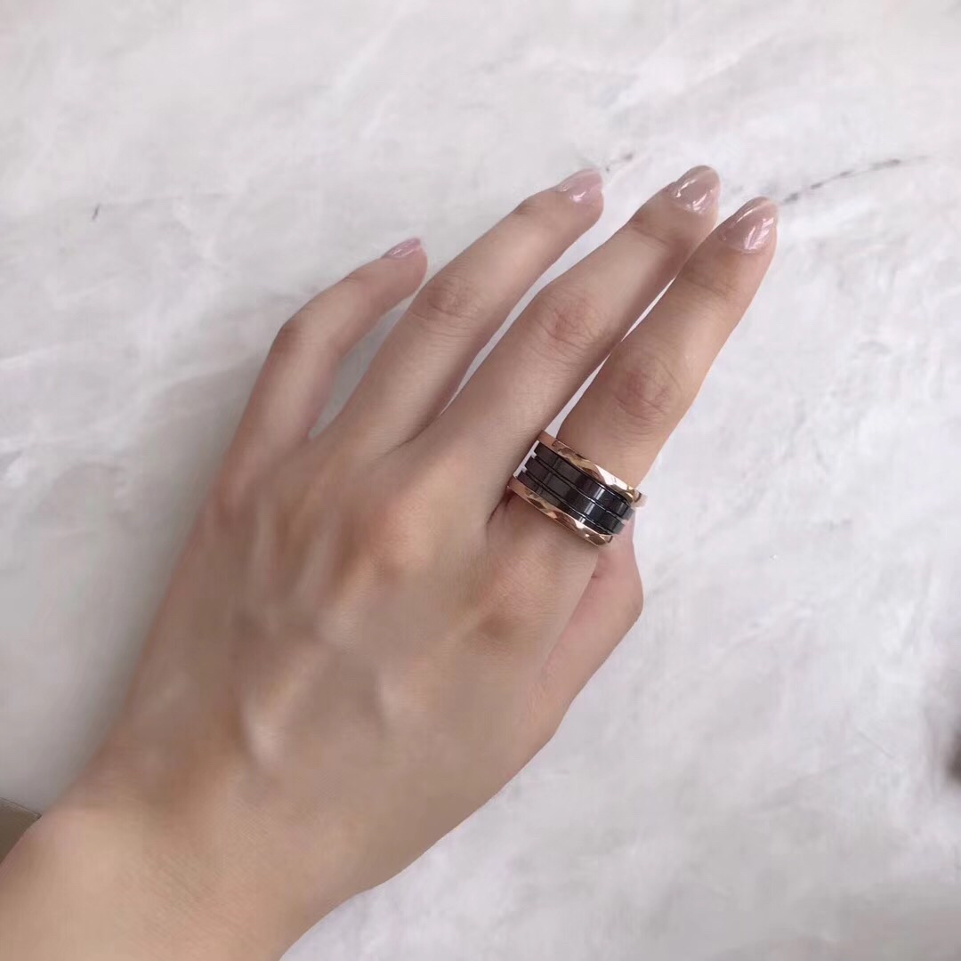 Bvlgari 宝格丽 宽版 陶瓷戒指 玫瑰金、黑陶瓷