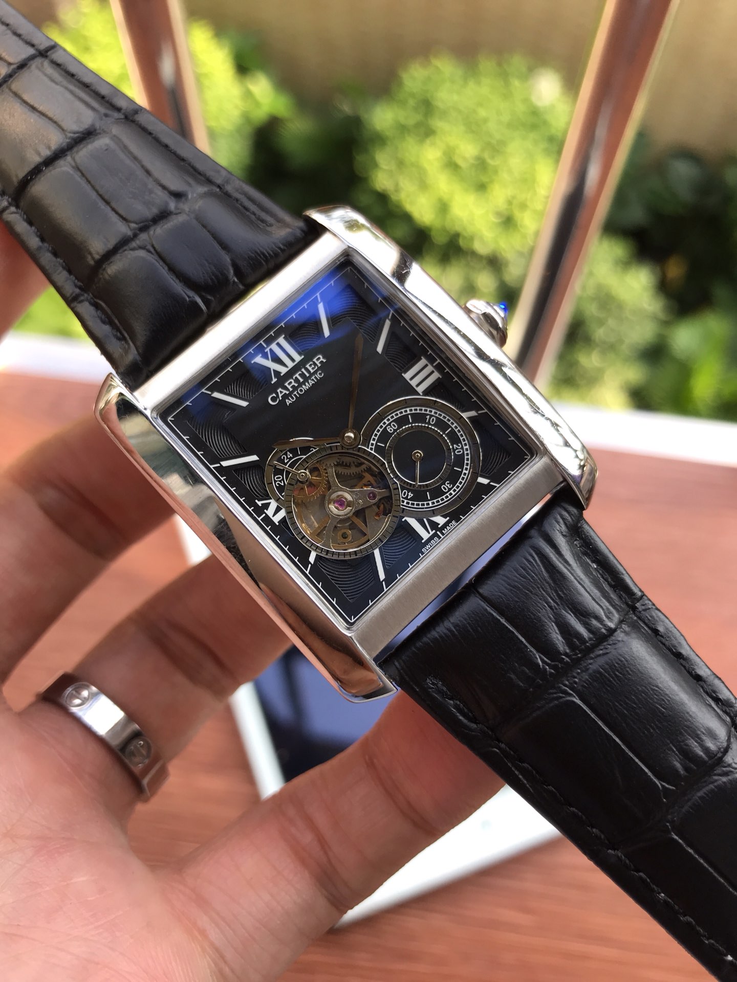 NO:765042,Cartier (small flywheel) type boutique men's watch (latest first launch) strap genuine cowhide strap top-level fully automatic mechanical movement mirror mineral-strengthened glass elegant taste vast and majestic ingenuity treasure on the wrist please look for the exclusive quality of luxury street, cartier,cowhide19860909卡地亚（小飞轮） 类型精品男士腕表（最新首发） 表带真牛皮表带 机芯顶级全自动机械机芯 镜面矿物质强化玻璃 品味高雅 浩瀚大气 匠心独运 腕间瑰宝 请认准奢华街独家品质,,cartier,cowhide,Watch