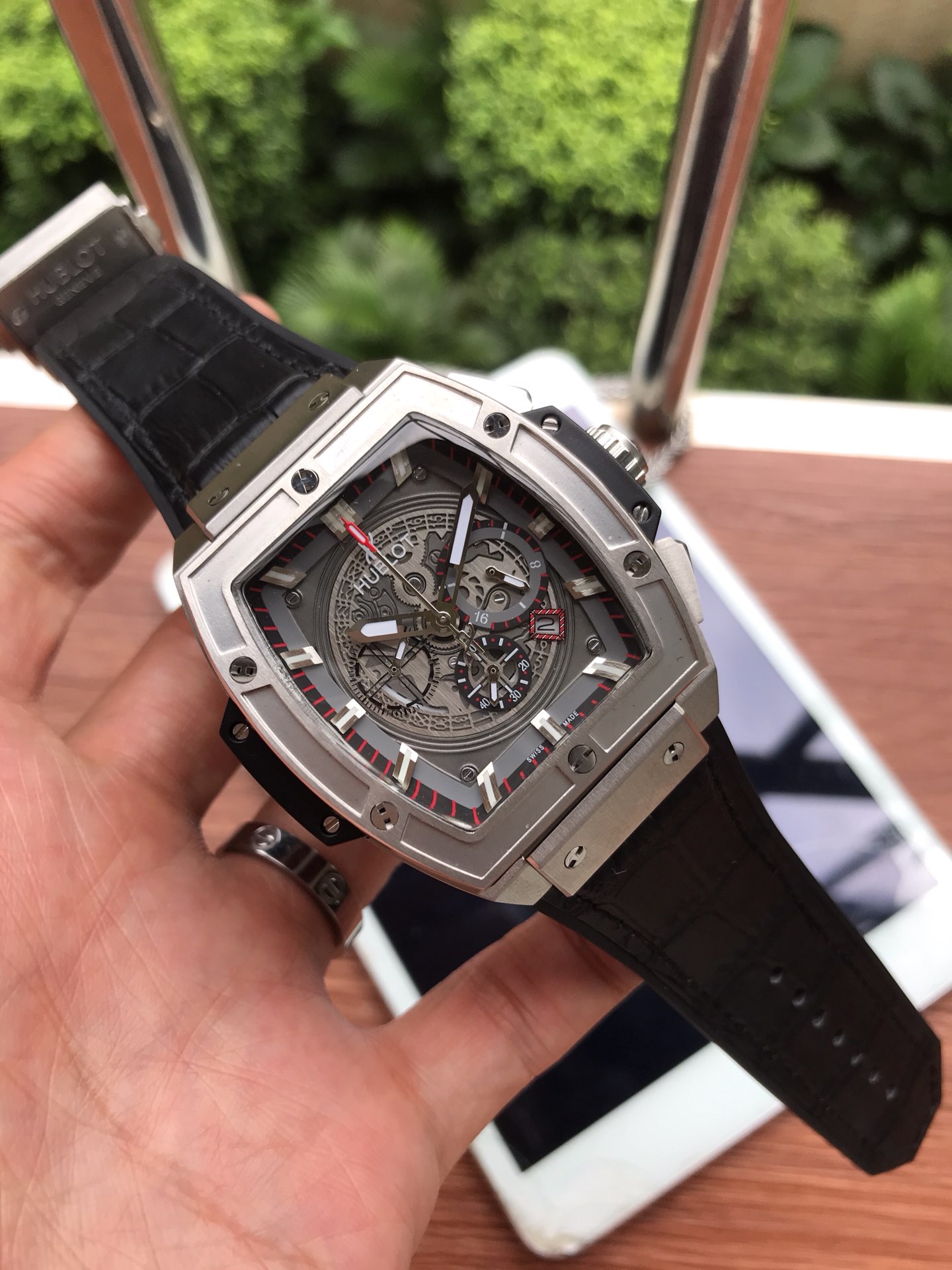 NO:764998,Hublot-Hublot-HUBLOT (produced by  Please look for the exclusive quality of Luxury Street,cowhide19860909恒宝-宇舶-HUBLOT（XL出品）热卖类型精品男士腕表（精品）表带进口小牛皮表带（耐用）机芯进口石英机芯（精准）材料矿物质超强镜面（耐磨）精湛品质 大方风范 休闲商务 深受其爱尺寸直径43mm厚12mm热卖归来！请认准奢华街独家品质,,cowhide,Watch