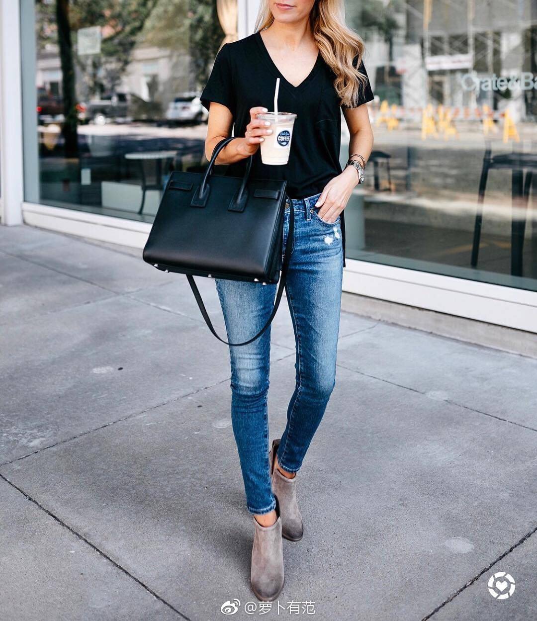 YSL sac de jour 32CM 平纹风琴包 324823黑色
