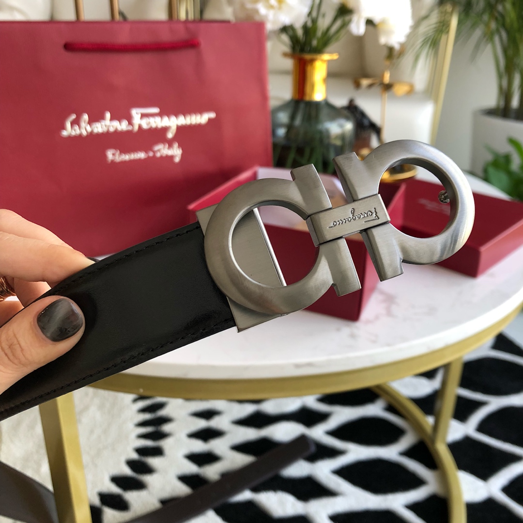 P190🚀代购正品级 Salvatore Ferragamo菲拉格慕 男士腰带。专柜品质 支持官网nfc芯片扫描认证！采用原厂皮料 进口牛皮 皮带宽度3⃣5⃣MM 可调式皮带，配有金属Gancini扣饰，为时尚造型增添一丝精致格调  追求高端入