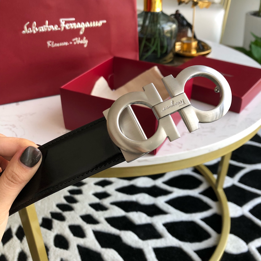 P190🚀代购正品级 Salvatore Ferragamo菲拉格慕 男士腰带。专柜品质 支持官网nfc芯片扫描认证！采用原厂皮料 进口牛皮 皮带宽度3⃣5⃣MM 可调式皮带，配有金属Gancini扣饰，为时尚造型增添一丝精致格调  追求高端入