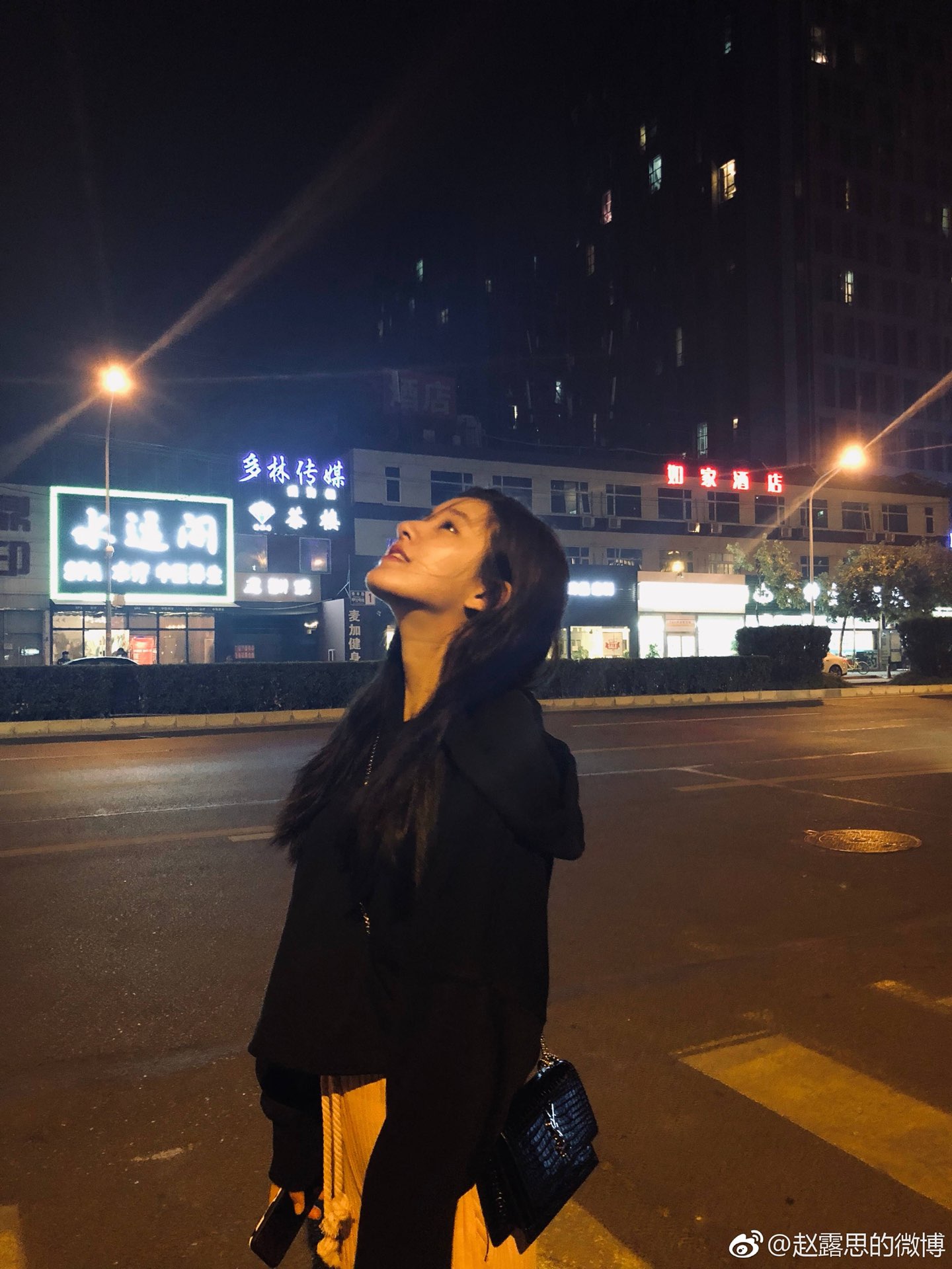 YSL Sunset 22CM 鳄鱼纹日落包 442906黑色/银扣