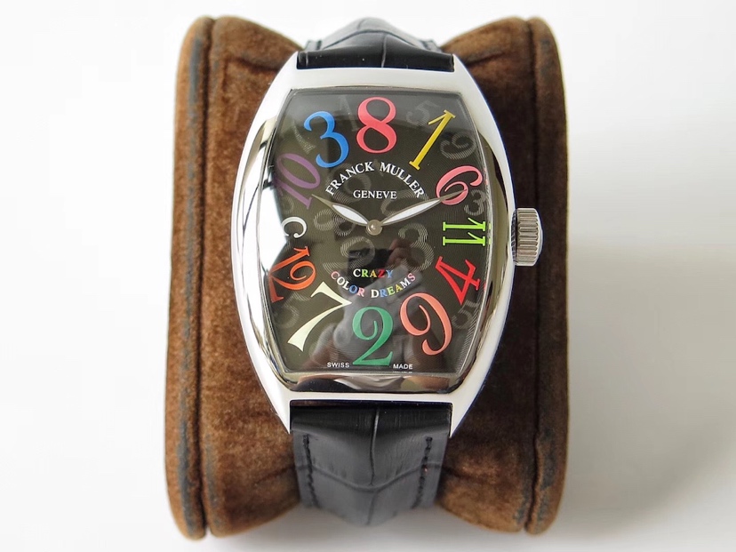 NO:387624,Black colored face [up to version 1-1] ABF new upgraded version Crazy Hours watch, breaking through the traditional way to display time, customized version FM2001 automatic winding mechanical movement Original 1:1 Function Metaphors of an eclectic independent model, sapphire mirror never scratches 1:1 Original shell cover can be universal, burned blue steel super luminous pointer The enamel dial is made after more than a dozen processes, and the authentic product is restored at any cost!  Retro modern and modern, worn on the wrist to show your unique taste.19860909黑彩面【最高版本1-1】 ABF 全新升级版 Crazy Hours乱跳腕表,突破传统方式显示时间,定制版FM2001 自动上链机械机芯 原装1:1 功能 暗喻不拘一格的独立型格,蓝宝石镜面 永不刮花 1:1 原装壳套可以通用 烧蓝钢超级夜光指针 搪瓷表盘经过十几道工序制作而成,不惜代价还原正品！ 复古摩登与现代张扬兼具,佩戴于腕间,彰显独特品味,,Watch