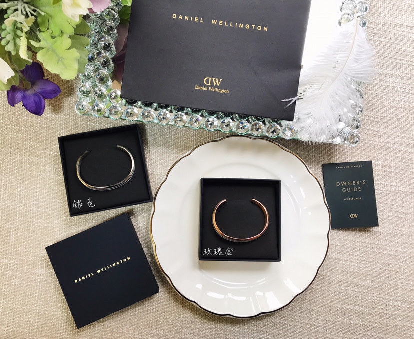 New Supply: Daniel Wellington China-White Bracelet in Rose and White Gold