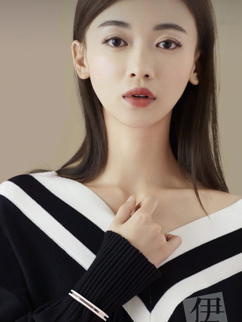 • Bookshop charts • Daniel Wellington’s china-white bracelet - 图片 2