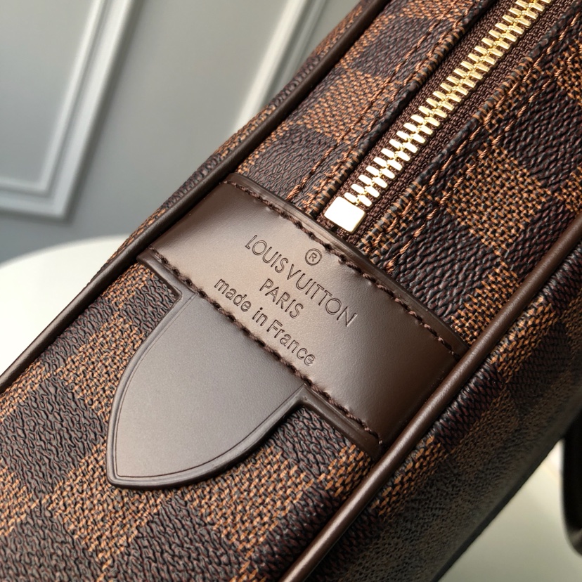 Louis Vuitton LV Porte-Documents Voyage 公文包 N41124