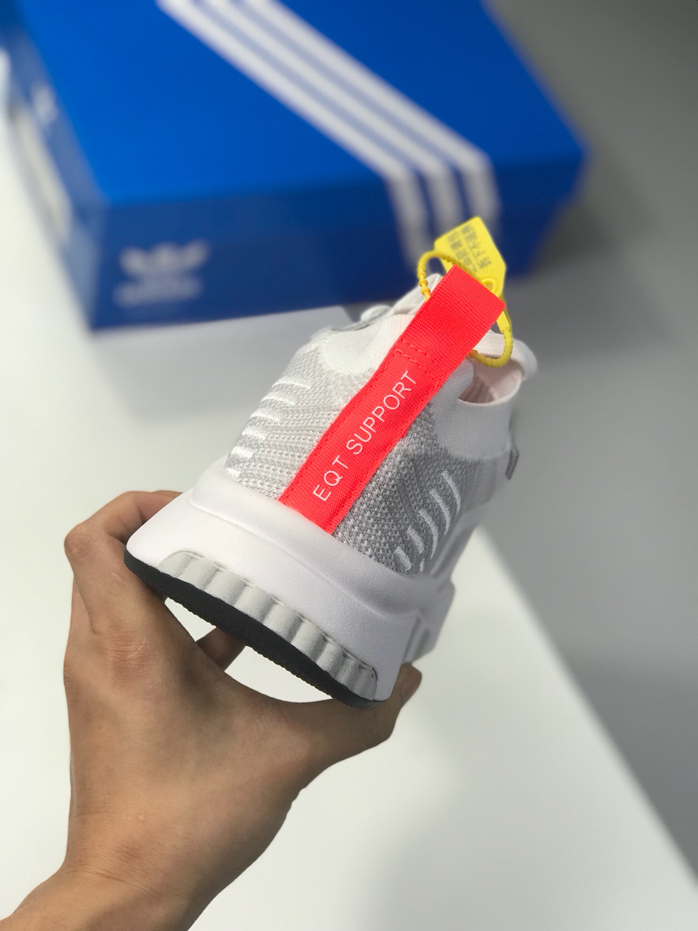 140真标 原盒 adidas originals（阿迪达斯三叶草）2018 EQT SUPPORT MID ADV 情侣款运动鞋 B28133
