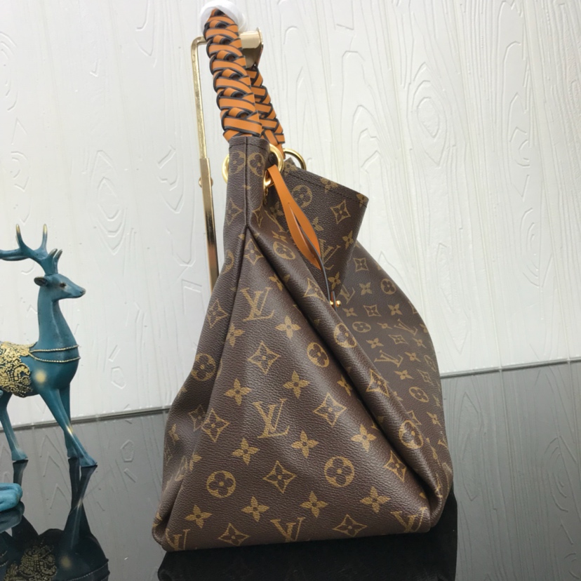 Louis Vuitton Artsy Monogram 46 0 x 32 0 x 22 0 cm shoulder