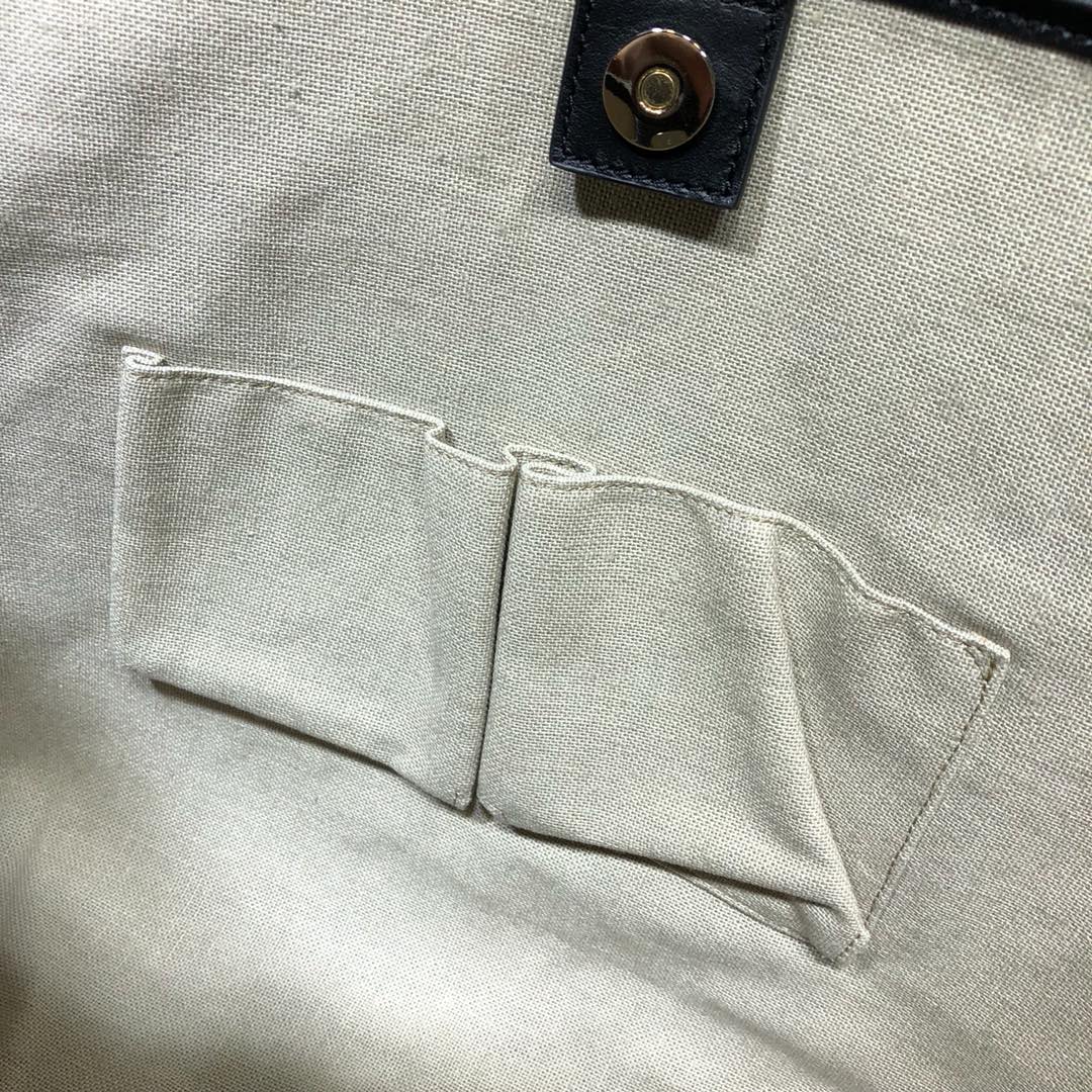 GUCCI古驰双G压印女士手提包449647