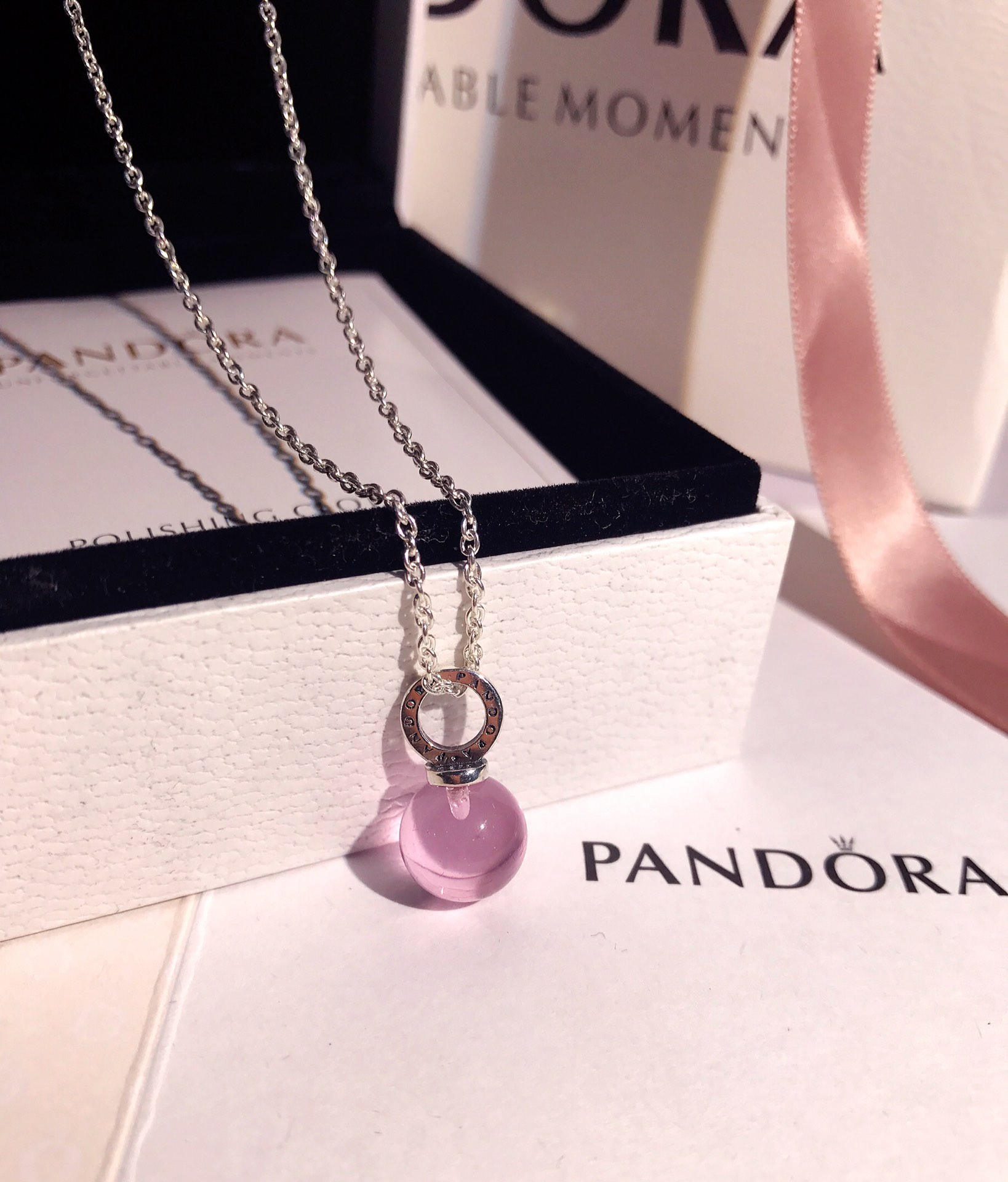 NO:581006,[Purchase Level] Pandora Love Drug Necklace 925 Sterling Silver Little Pan Pan Pink Bead Necklace Full of Girly Hearts, Pandora Necklace, Necklace, Pure Silver19860909【代购级别】潘多拉爱情迷药项链 925纯银 小潘潘粉色珠珠项链 少女心十足,潘多拉项链,necklace,pure silver,Jewelry
