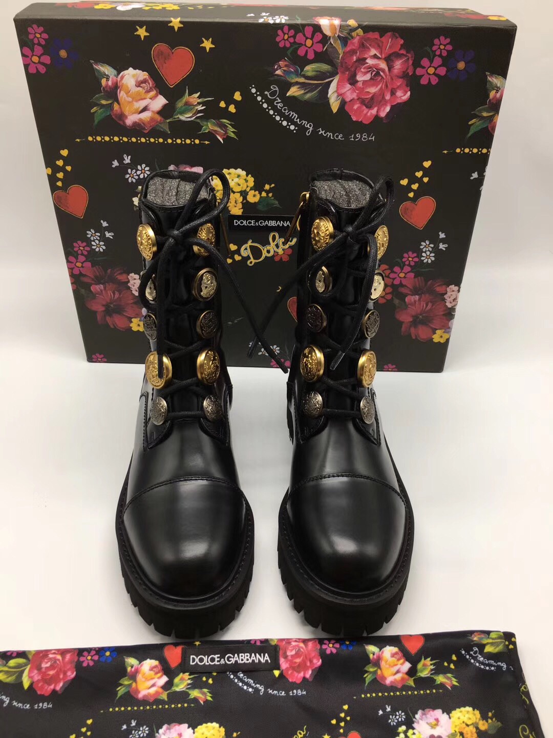 揭秘杜嘉班纳 (DOLCE&GABBANA几线品牌原