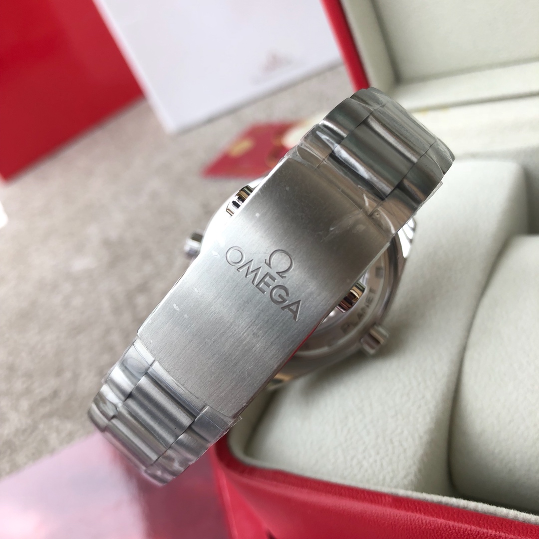 Omega 海洋宇宙 GMT手表手表 8
