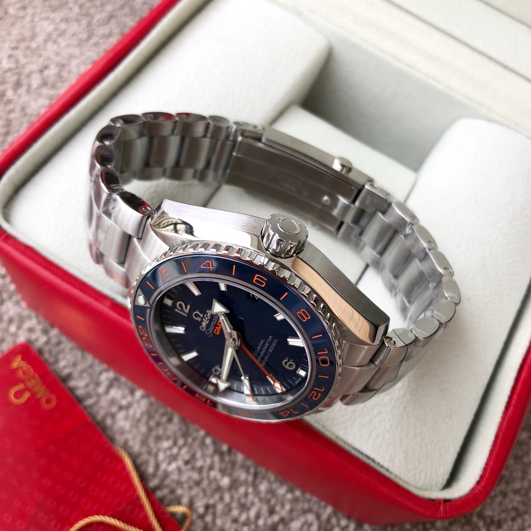 Omega 海洋宇宙 GMT手表手表 6