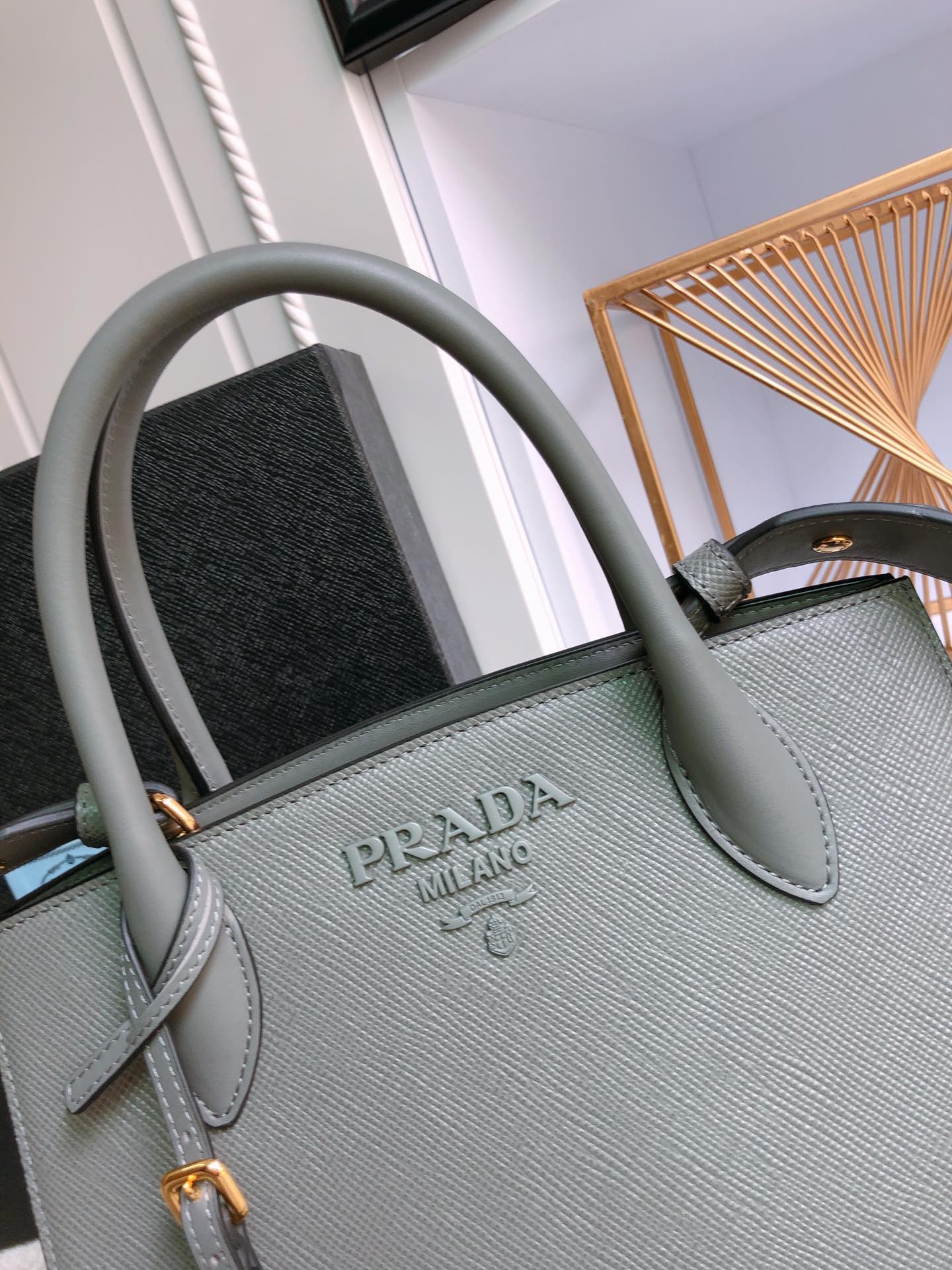 PRADA普拉达进口粗十字牛皮手提包1BA156