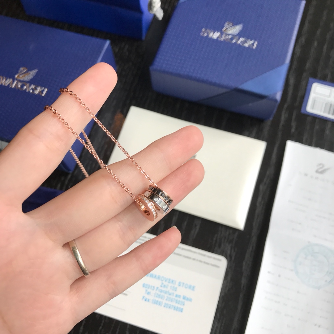 Bvlgari Sw@rovski三环专业转运链坠 有点宝格丽风 比宝格丽更 些 透明密镶仿水晶的线条