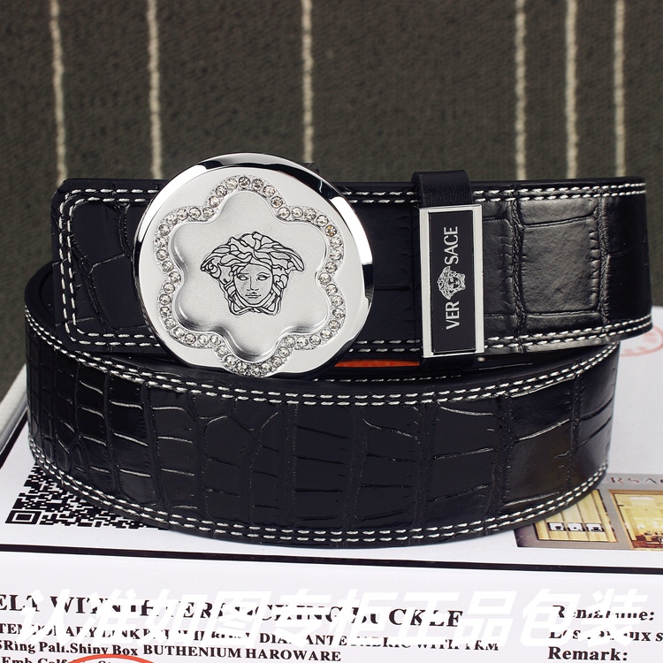 品名范思哲.Versace️鳄鱼纹型