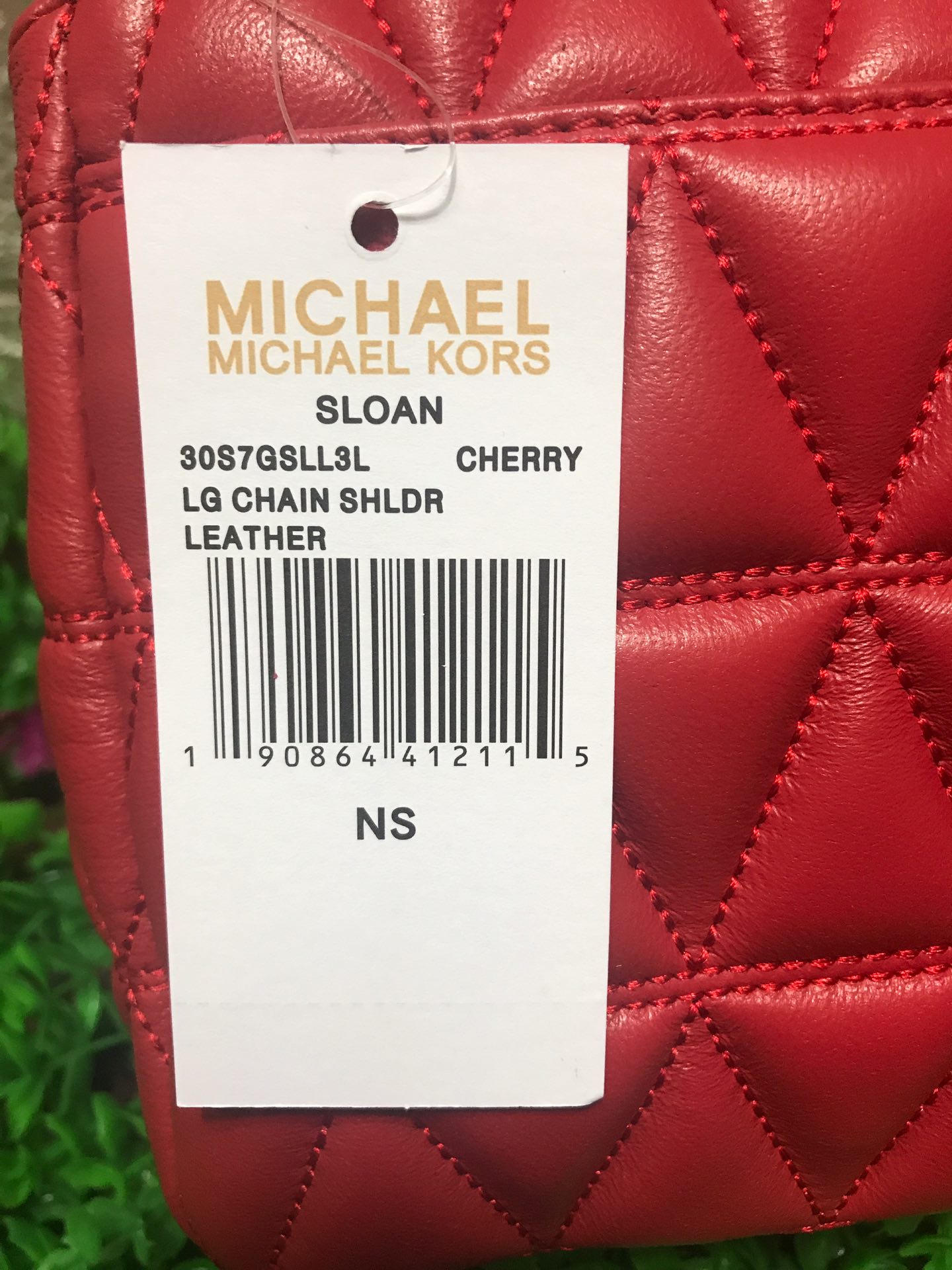 Michael Kors ～新款新 MK中号V格小香风羊皮包 黑色