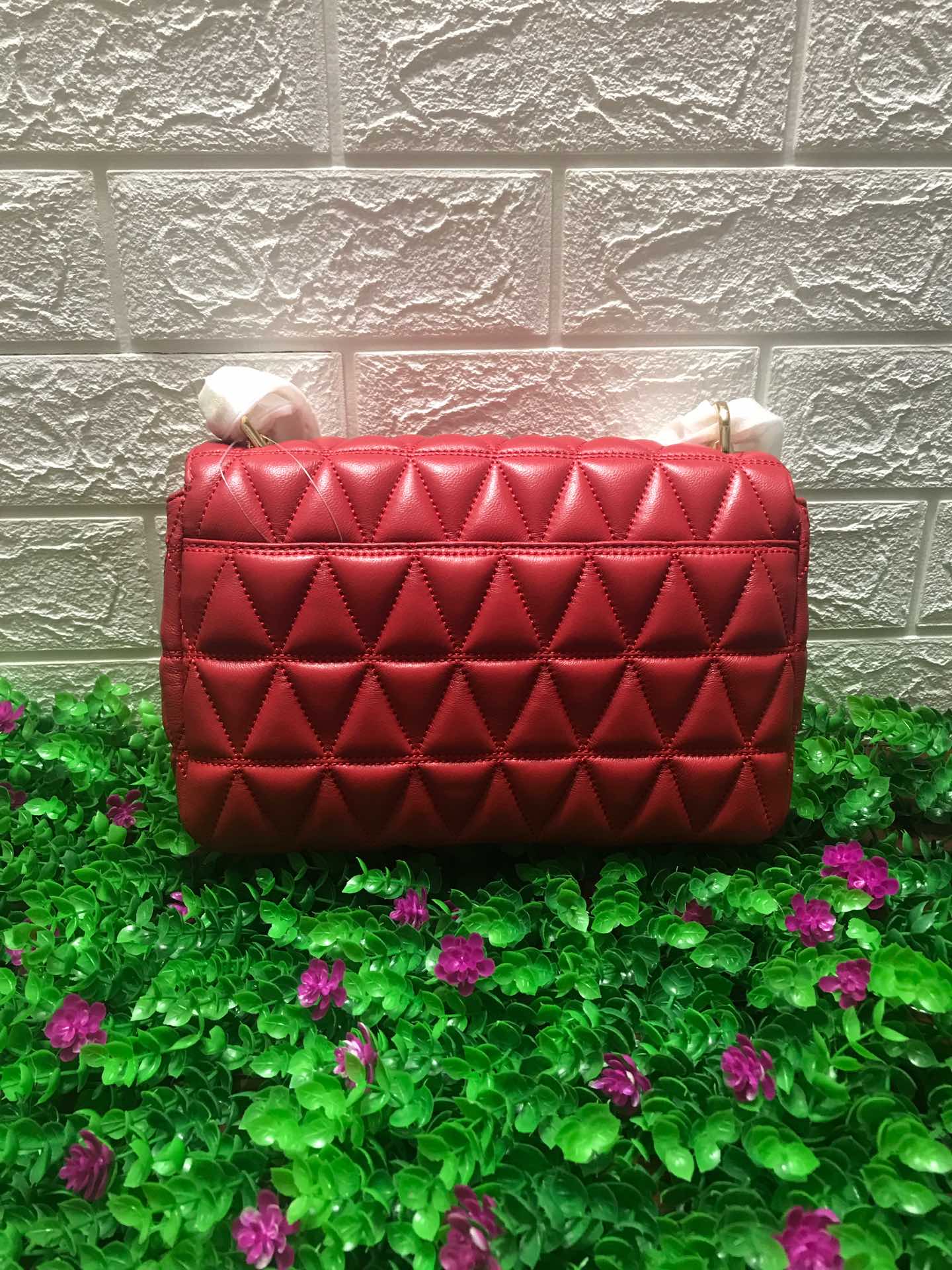 Michael Kors ～新款新 MK中号V格小香风羊皮包 黑色