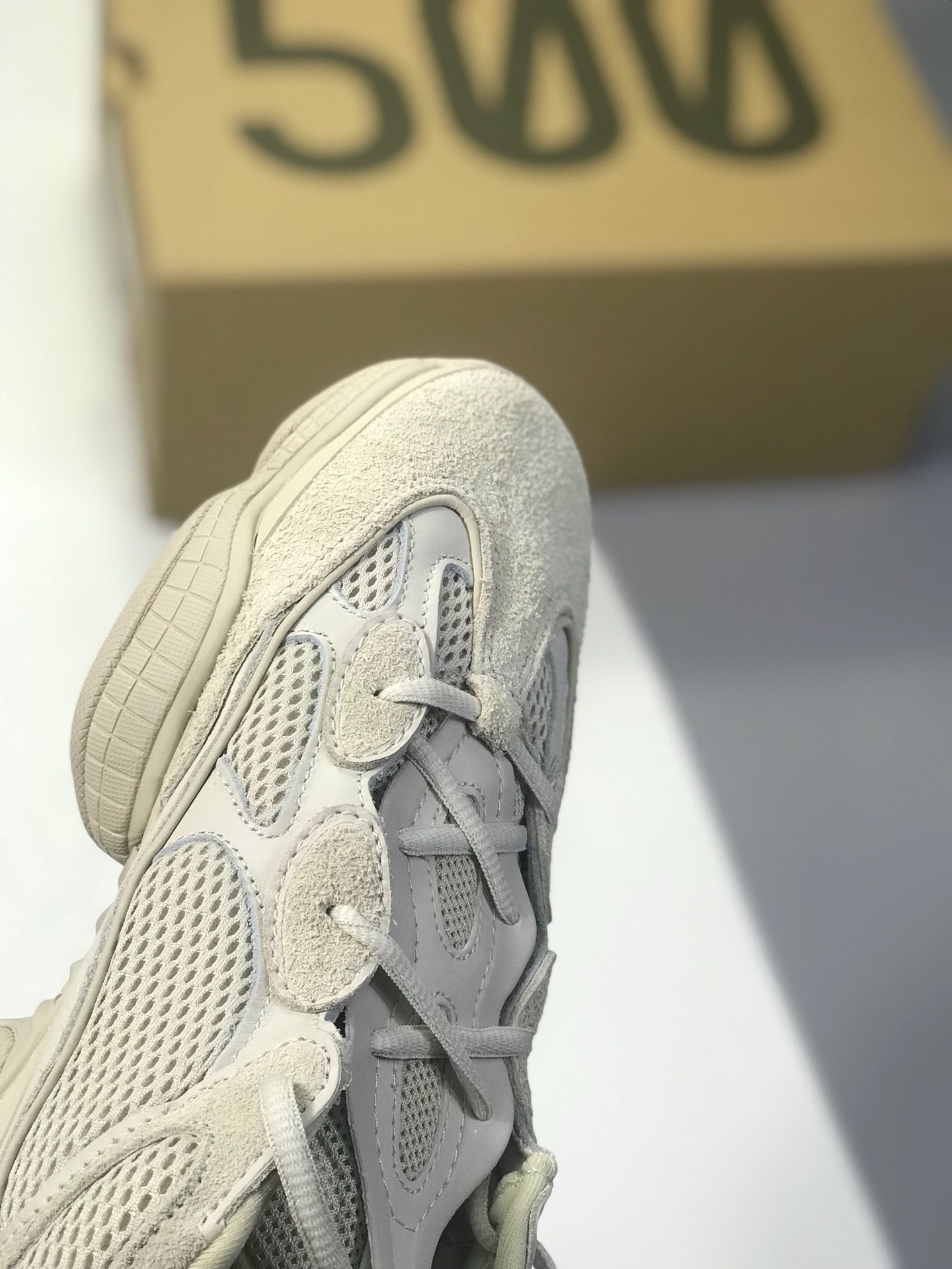 OG特价  250阿迪达斯Adidas YEEZY Desert Rat 椰子500 DB2966