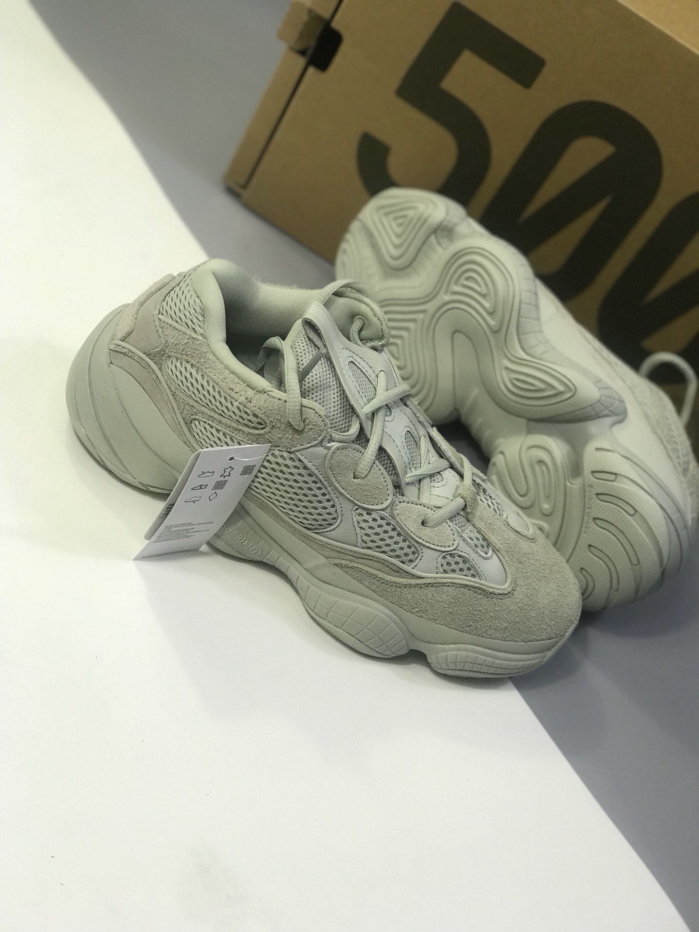 OG特价  250阿迪达斯Adidas YEEZY Desert Rat 椰子500 DB2966