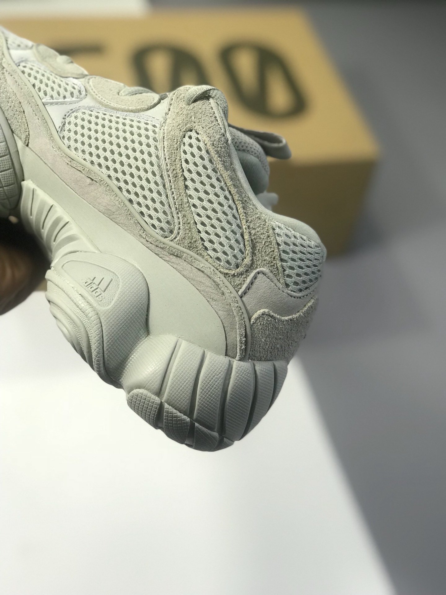 OG特价  250阿迪达斯Adidas YEEZY Desert Rat 椰子500 DB2966