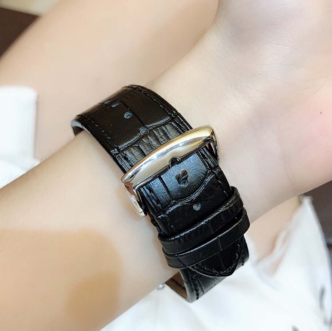Luxurious Frank Muller Women’s Wristwatch: Swiss Craftsmanship and Unconventional Creativity - 图片 9