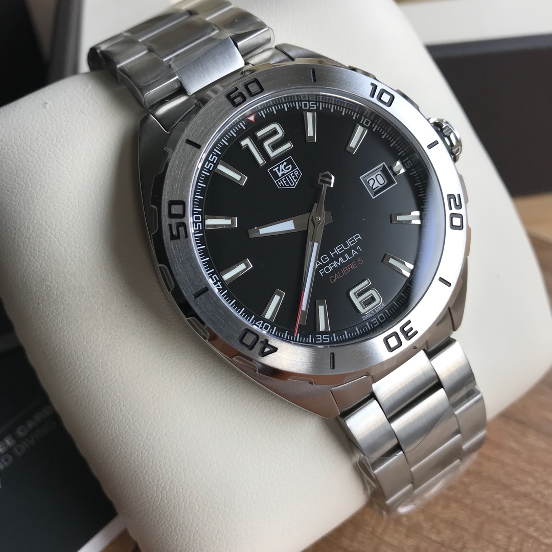 NO:727481,Counter inspection code can be customized. Batch: Original box: 50. New model with high appearance value online, hard goods. Original Tagheuer, TAG Heuer F1 series mechanical watch, counter 10,000+. ~41mm diameter, sapphire mirror, super luminous hands, original movement, support for disassembly and inspection, tough guy style, ultra-high difficulty brushed steel strap craftsmanship that cannot be imitated, one watch and one code with hangtag, counter synchronization!  Brand new complete set of [color][color][color],,tag heue19860909可以订做专柜查验码 批:原盒:50 新款高颜值上线,硬货.Original Tagheuer,泰格豪雅F1系列 机械表,专柜1万+. ~41mm表径,蓝宝石镜面,超强夜光指针,原装机芯,支持拆机验货,硬汉风格,超高难度精钢拉丝表带工艺无法仿制,一表一码配吊牌,专柜同步！全新全套出[色][色][色],,tag heue,Watch